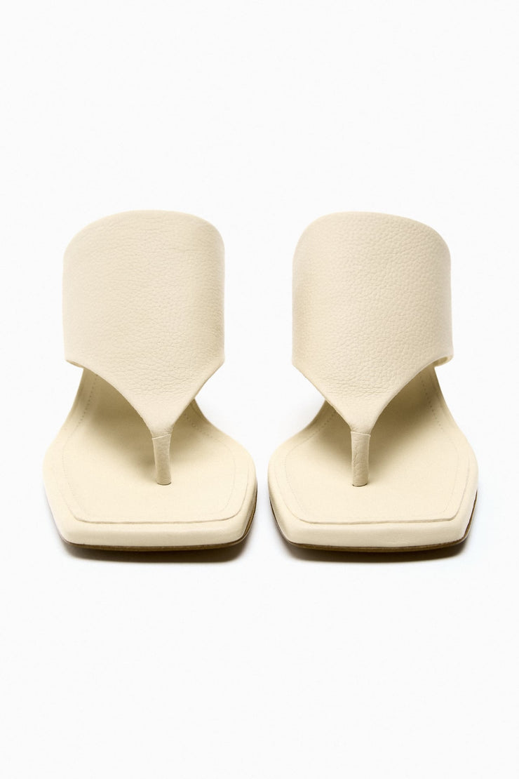 Zara HIGH-HEEL LEATHER SANDALS WITH TOE DIVIDER