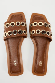Zara FLAT LEATHER SLIDER SANDALS WITH METAL APPLIQUÉS