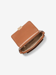 MICHAEL KORS BRADSHAW Crossbody Medium - MK Signature